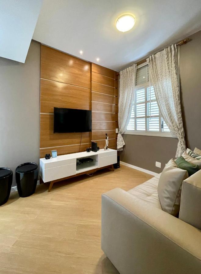 Flat Em Copacabana Na Quadra Da Praia Appartement